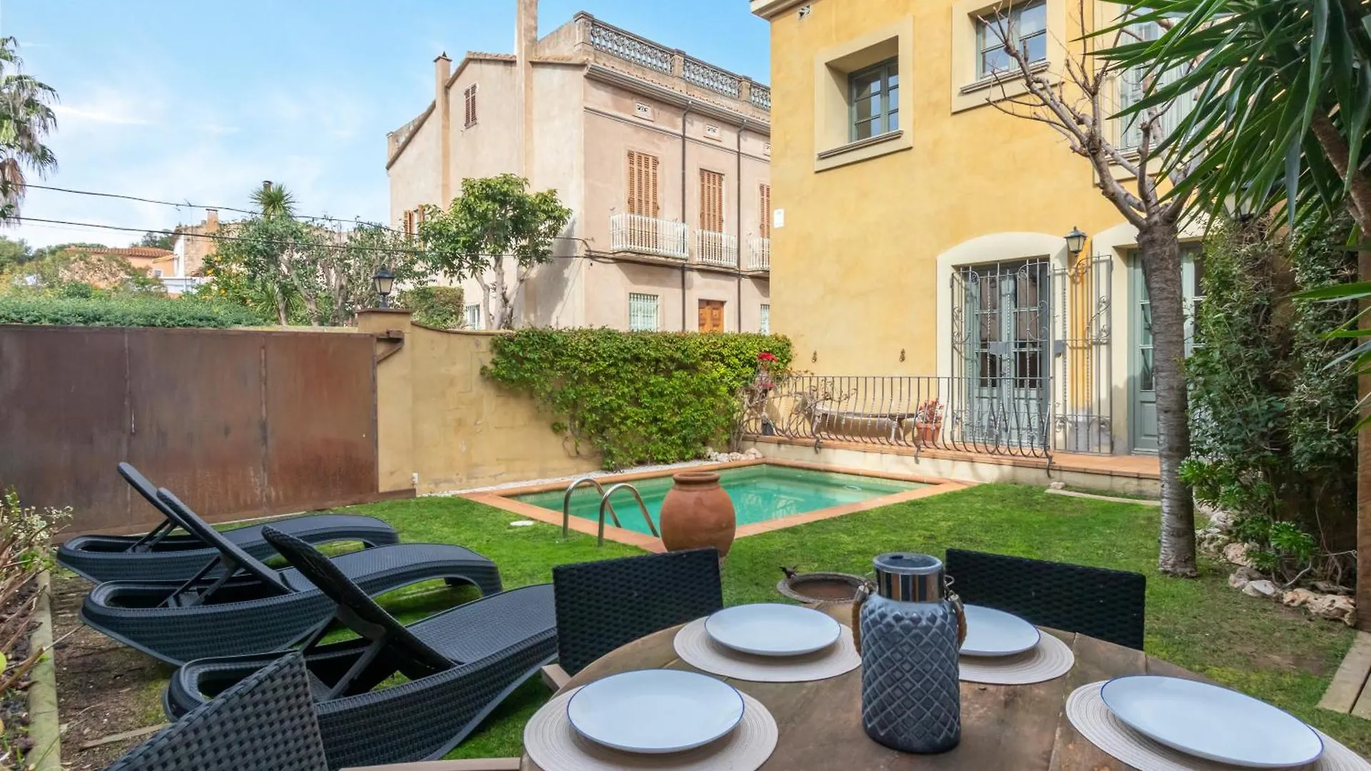Сasa de vacaciones Villa Oasis En El Centro De Palafrugell